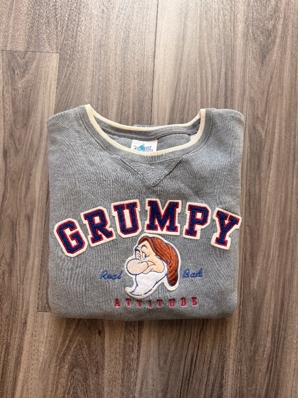 Vintage Disneyland Resort Grumpy Sweatshirt Mens XL Gray Real Bad Attitude Crewn